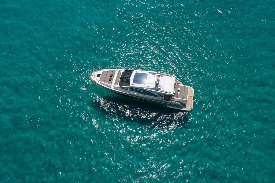 01_azimut_s6_960x