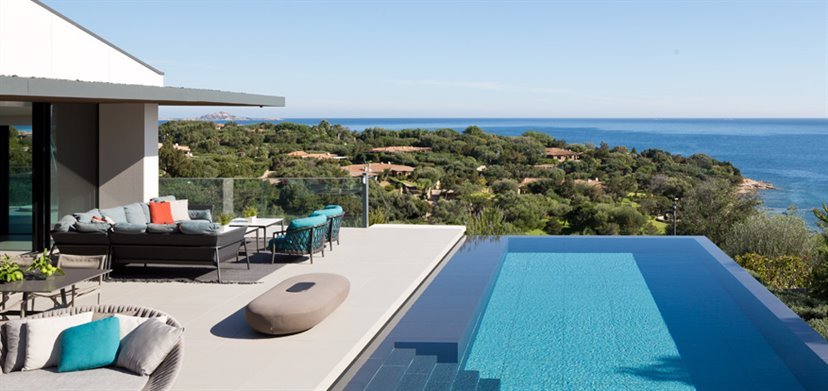 01_villa_e_877x414