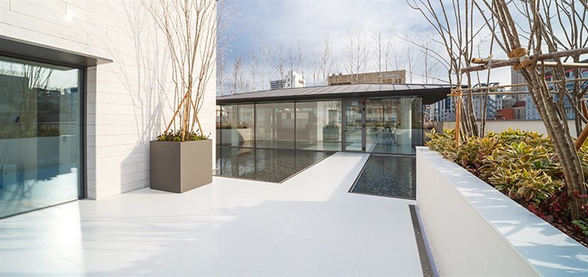 02_flagship_seoul_877x414