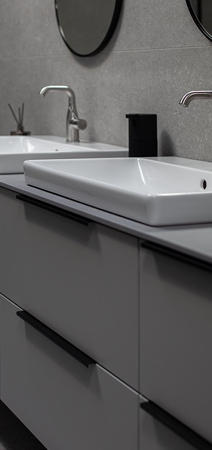 black-house-lithuania-lapitec-bathroom-gallery-01